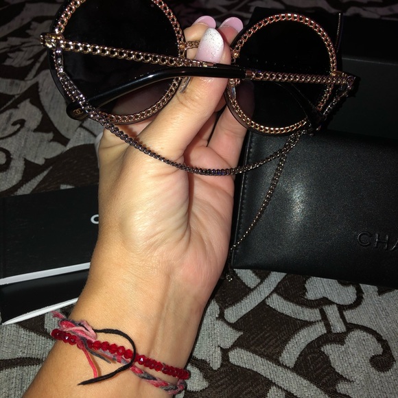 Chanel shades with chain! - Picture 5 of 8